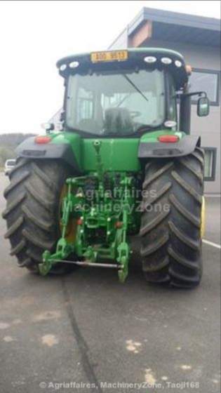 Kolový Traktor JOHN DEERE 8345R