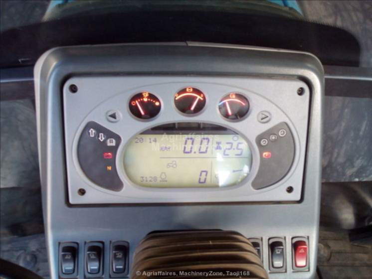 Kolový Traktor LANDINI Powermaster 230